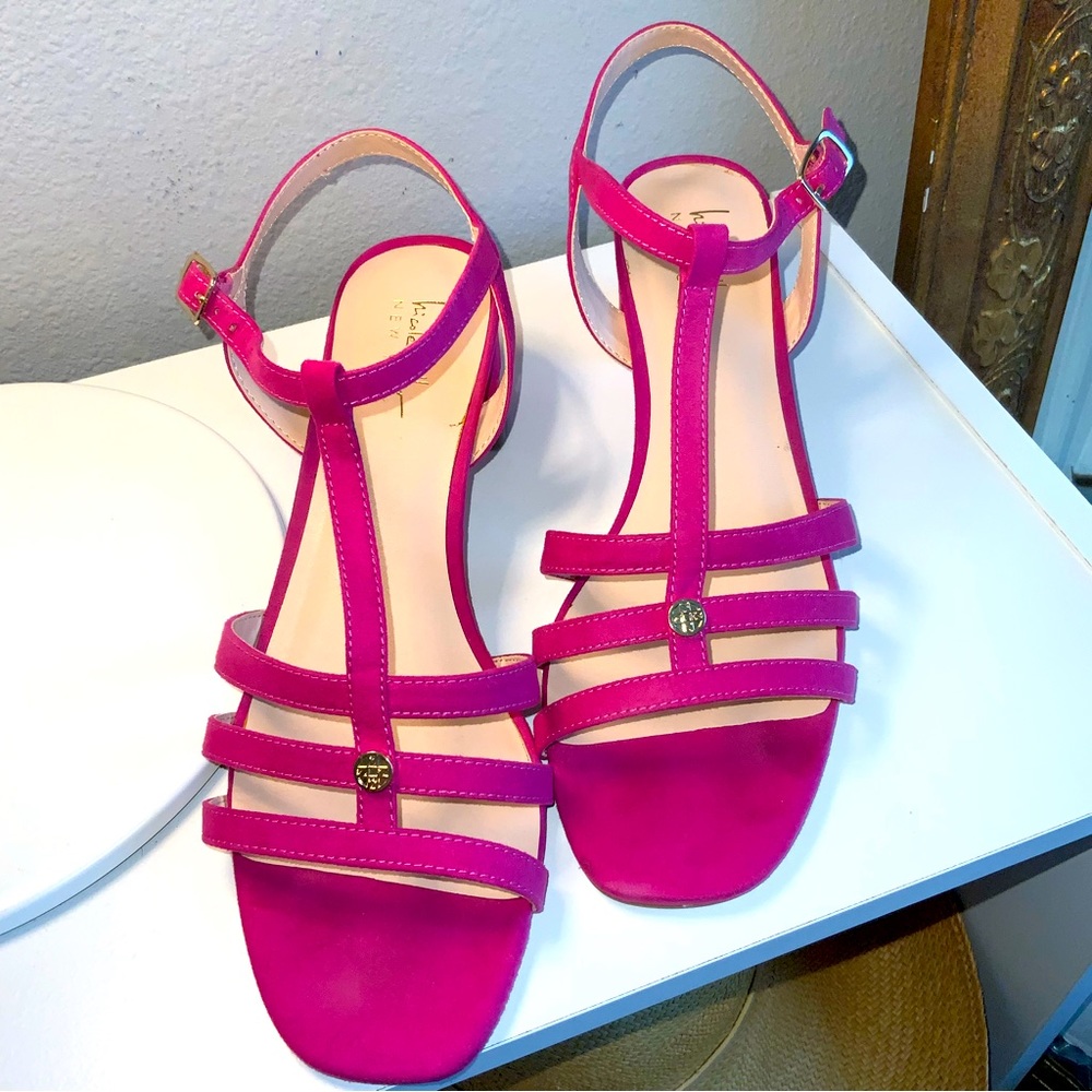 Nicole Miller Logan fuchsia sandals, size 9.5